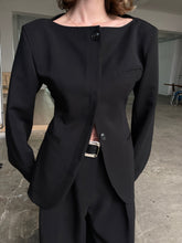 Colete Ajustado Alfaiataria Decote Barco Preto