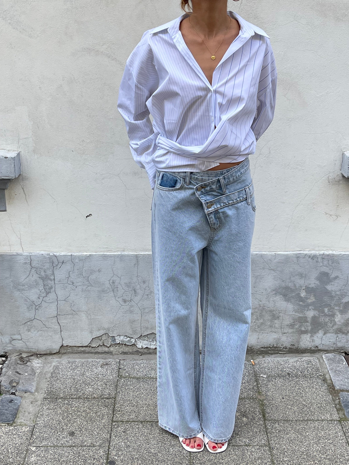 Calça Jeans Cruzada Azul Claro