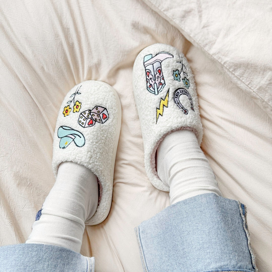 Pantufas Cowgirl Charm Plush