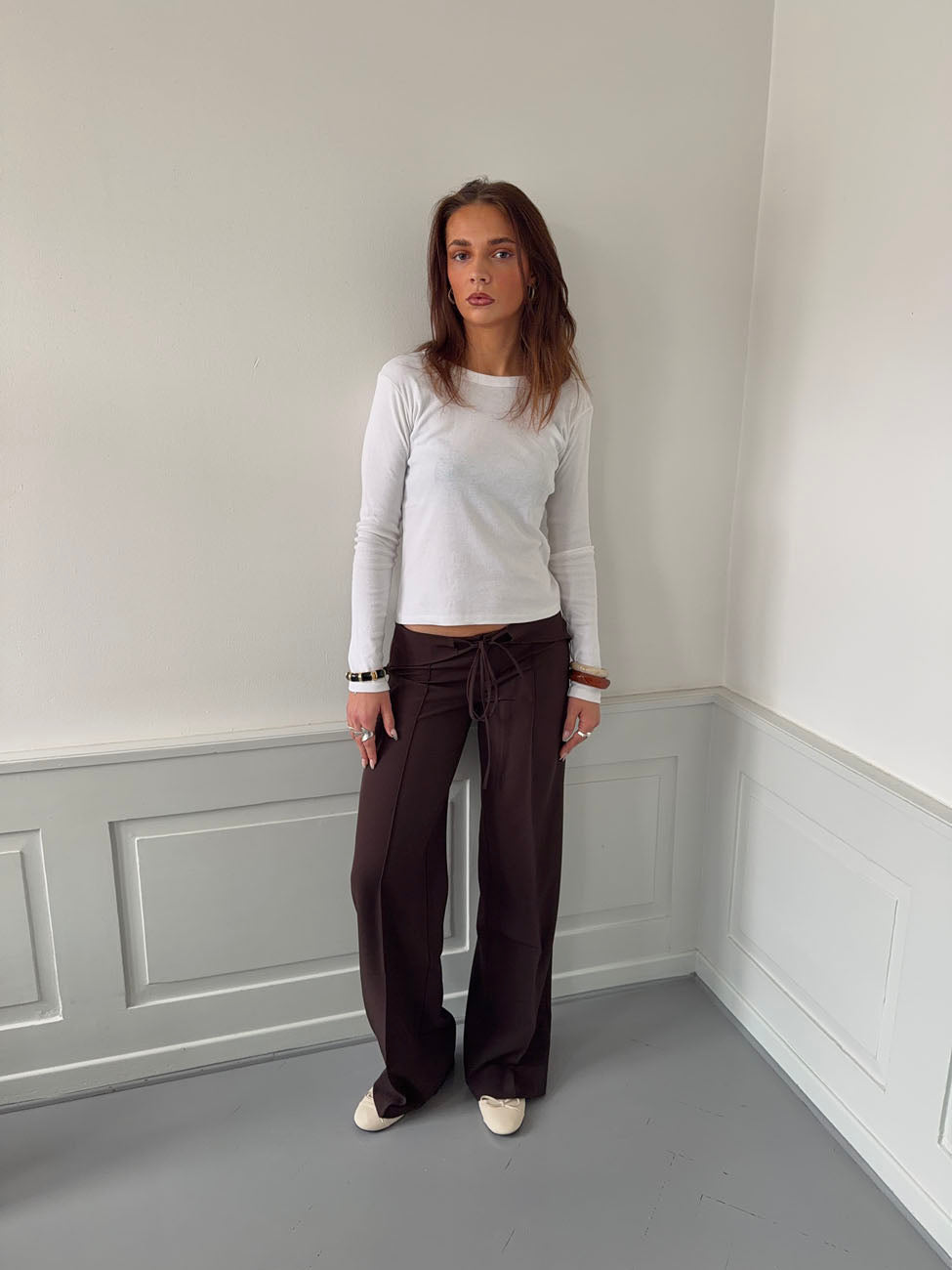 Calça Nula com cinto de amarrar - Marrom escuro